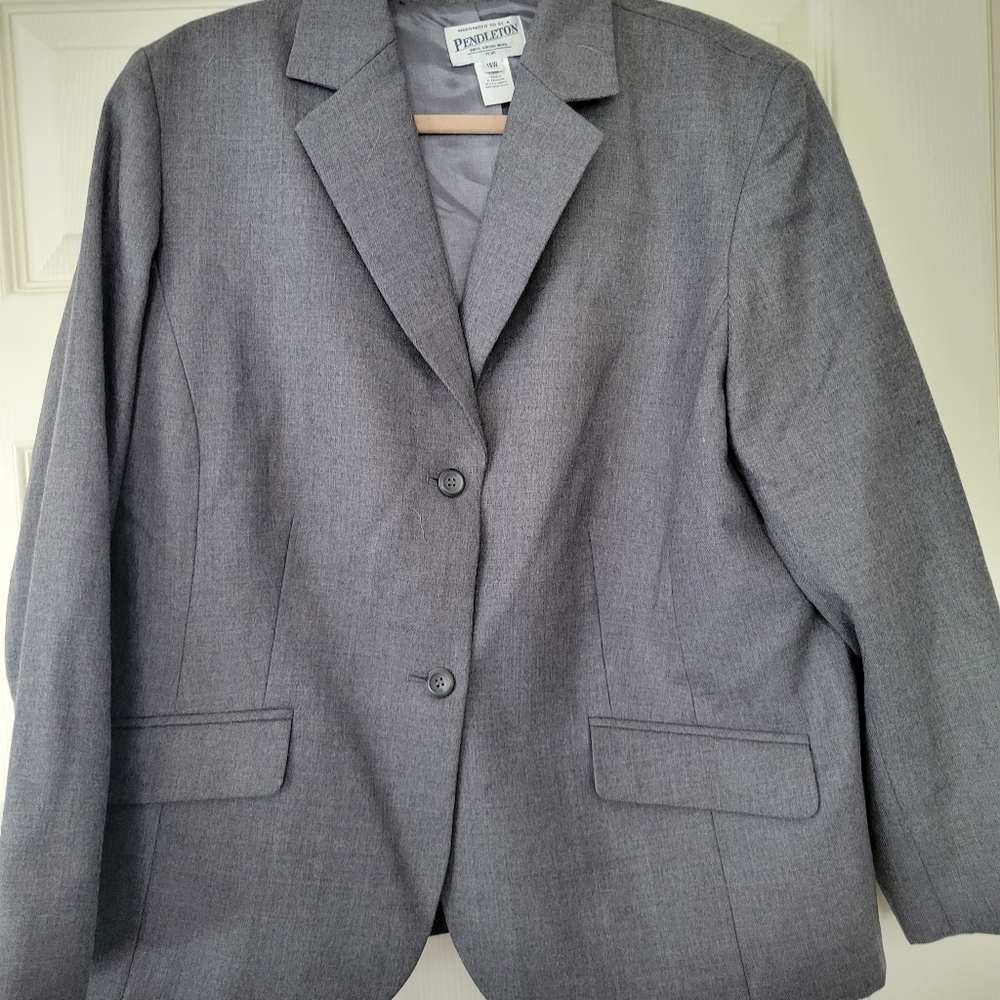 Pendleton Womens Gray 100% Wool Buttonfront Closu… - image 2